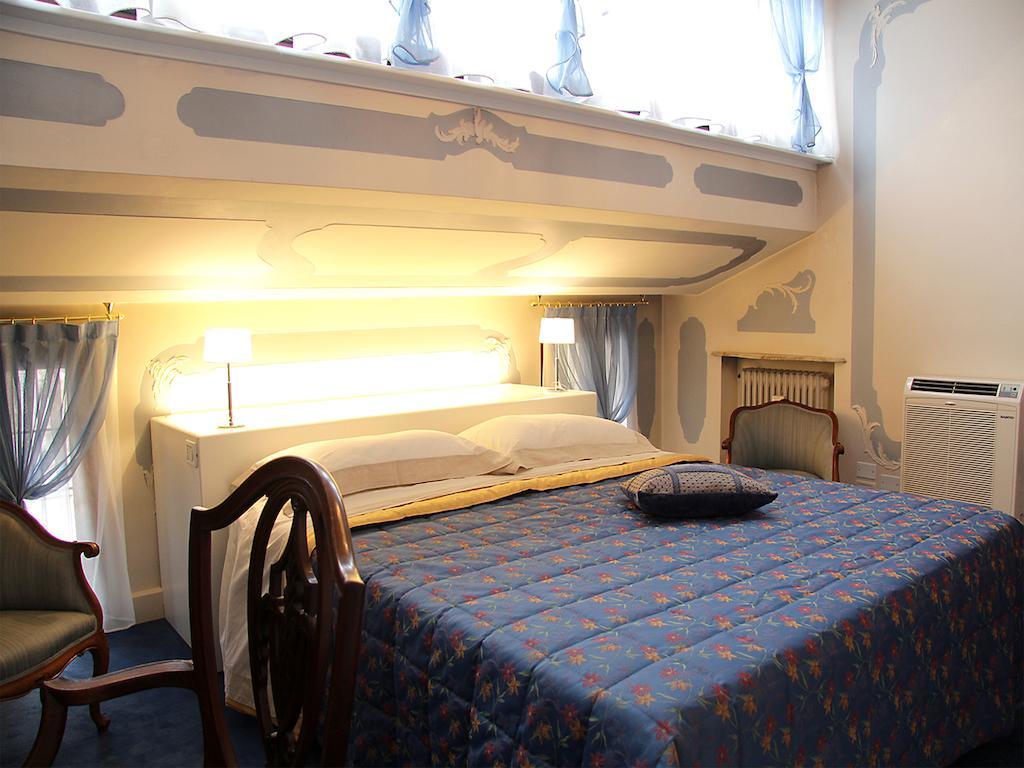 Domus Dotti V Guest House 트레비소 객실 사진