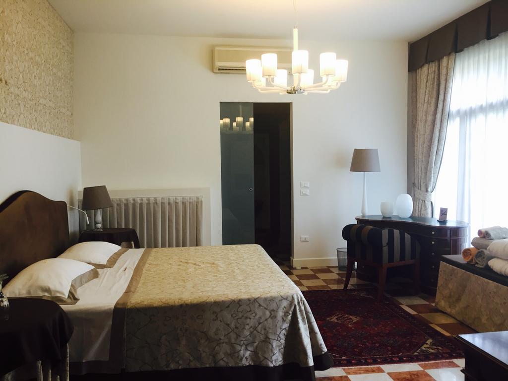 Domus Dotti V Guest House 트레비소 외부 사진